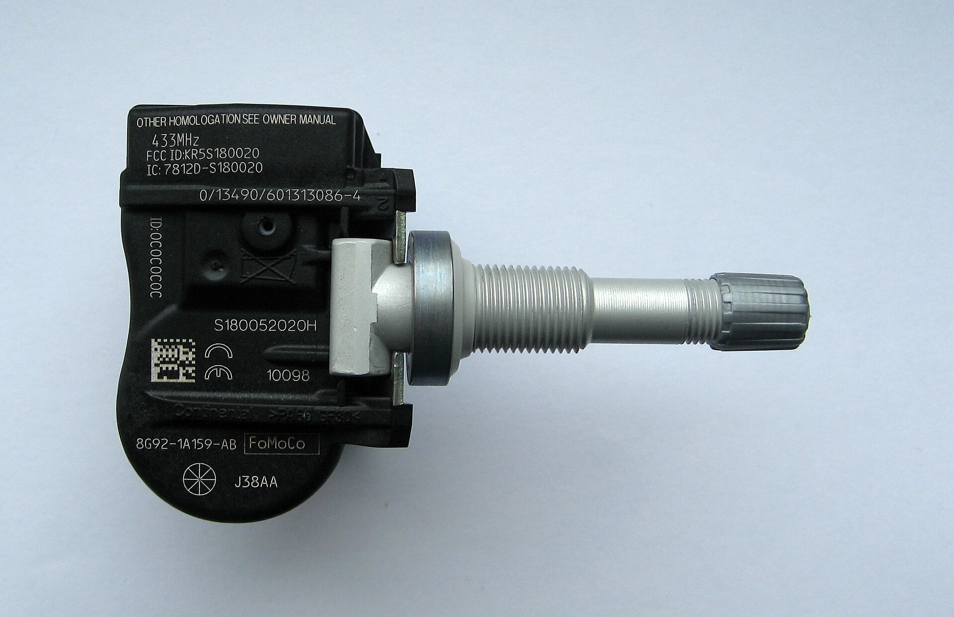 TPMS-Reifendrucksensor mit Metallventil